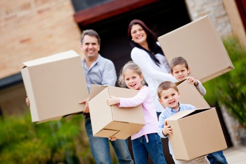 Commercial packing and unpacking support for a local business