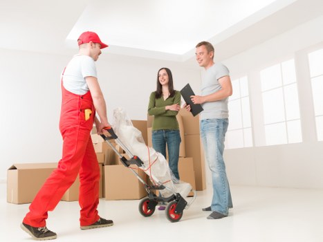 Transparent pricing and free quote concept for Sydenhamhill removals